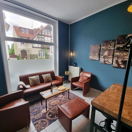 Retroversum Themen-Ferienwohnung Bad Oeynhausen Exteriör bild